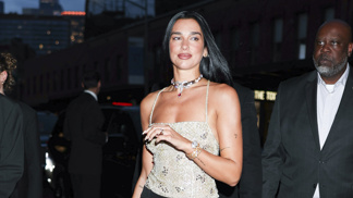 Neporazitelná po třicítce. 5 knih, které vám doporučuje Dua Lipa