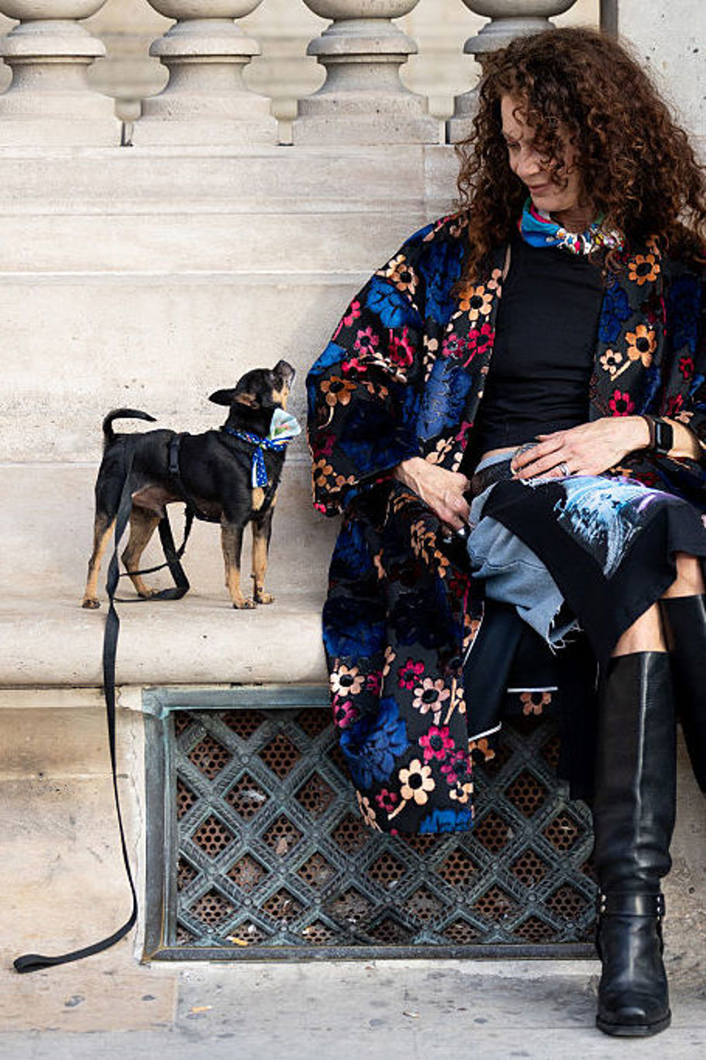 Kimono skvěle ozvláštní podzimní outfit. Naučte se ho správně vrstvit