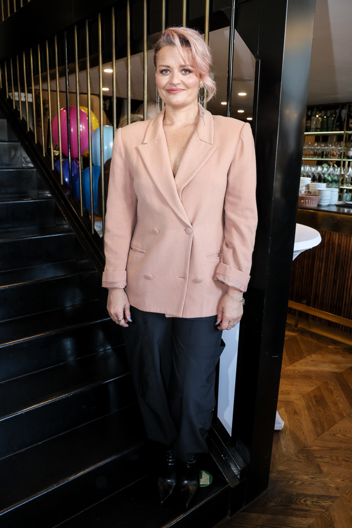 Erika Stárková exkluzivně o svých nových vlasech: Rose gold je ideální kamufláž šedin a odstín, který vás omladí Erika Stárková exkluzivně o svých nových vlasech: Rose gold je ideální kamufláž šedin a odstín, který vás omladí