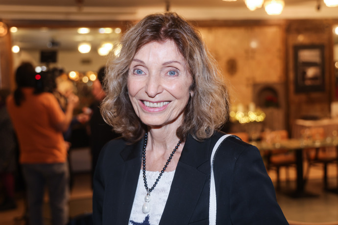 Magdalena Dietlová letos v říjnu oslavila krásné 82. narozeniny. Jejím současným partnerem je jazzový hudebník a kontrabasista Miroslav Vitouš.