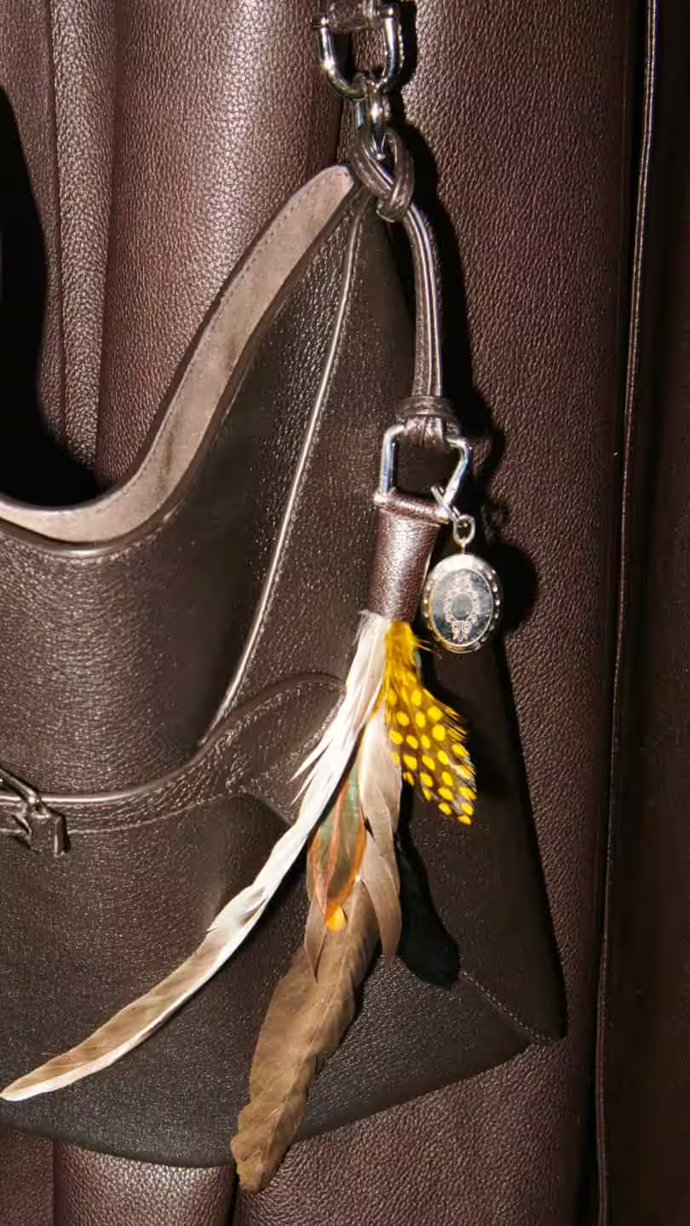 Ralph Lauren není jen symbolem preppy stylu a sportovní elegance, ale detaily odkazují také na Divoký západ.