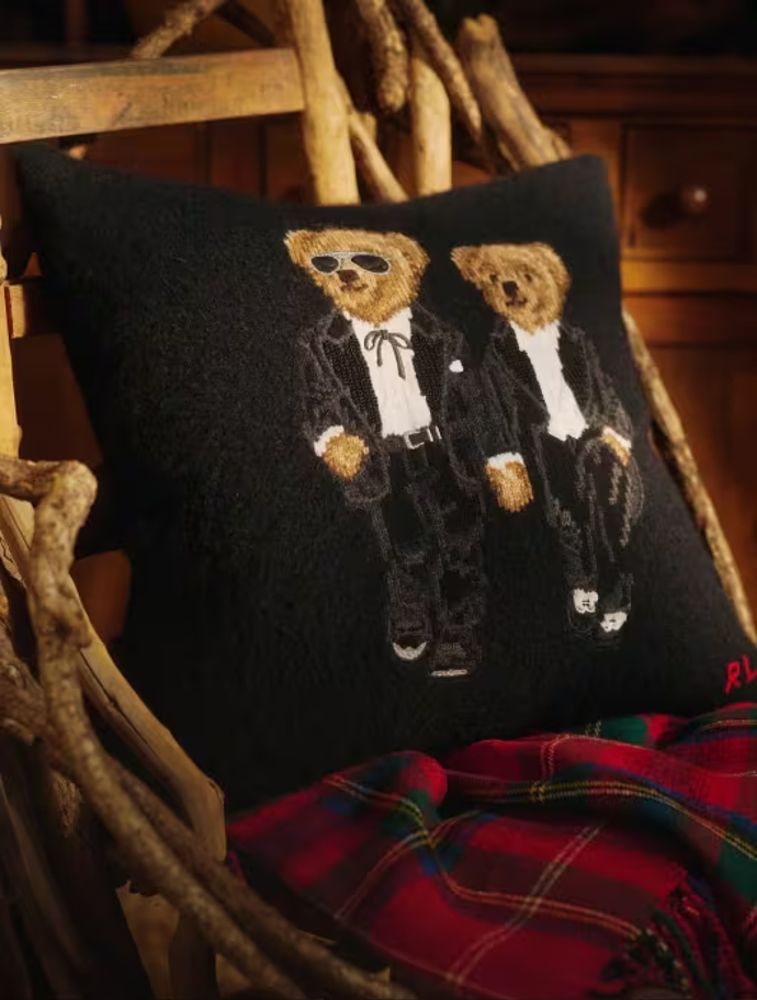 ...nebo bytové vybavení, mimo jiné s hravým motivem medvídka Polo Bear.