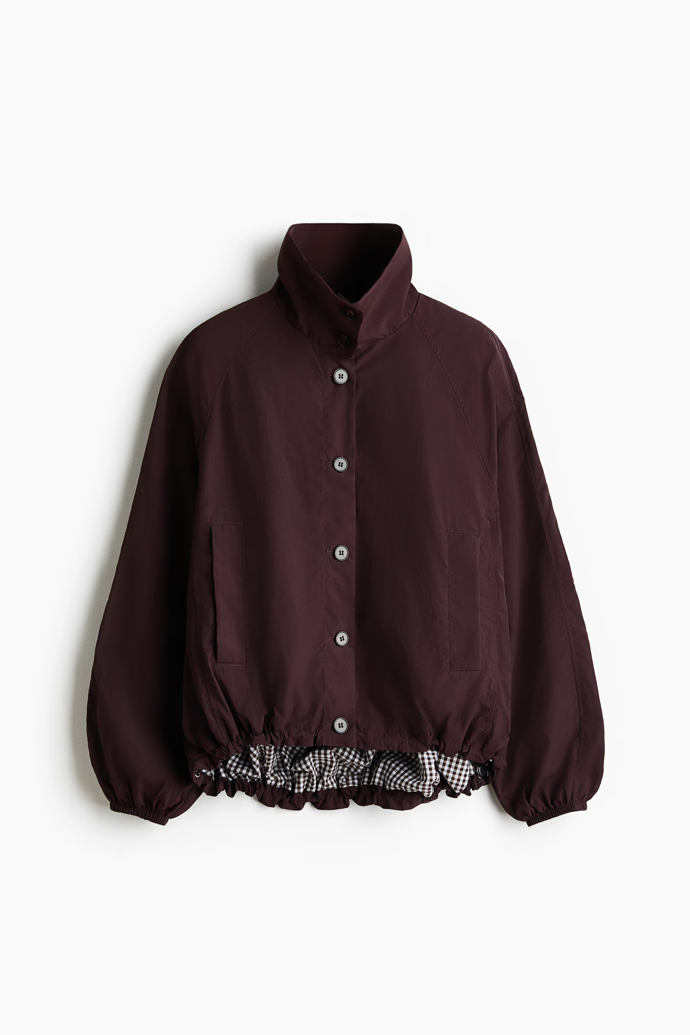 Oversize bunda s bublinovým lemem, H&M, 1239 Kč