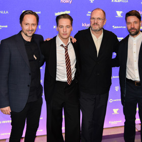 Pánská sestava filmu Kluci to vidí jinak než holky: Jaroslav Plesl, Jan Nedbal, David Ondříček a Václav Neužil