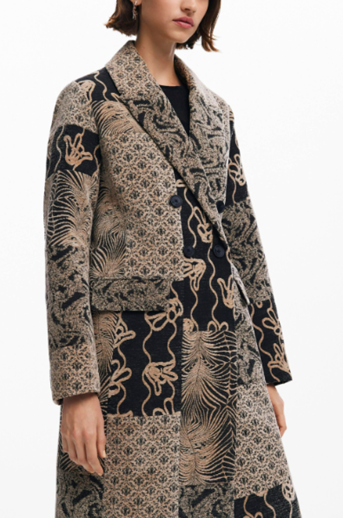 Kabát Desigual 2999 Kč Kabát Desigual 2999 Kč