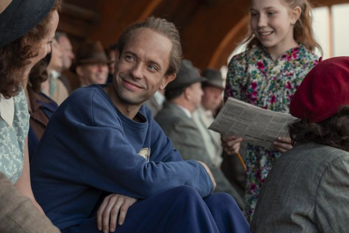 Za roli Zátopka ve stejnojmenném filmu Davida Ondříčka získal Českého lva Za roli Zátopka ve stejnojmenném filmu Davida Ondříčka získal Českého lva