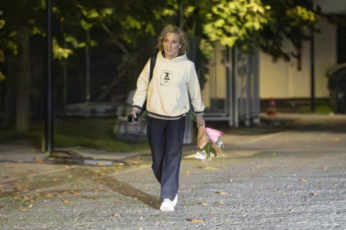 Hana Dvorská při odchodu z výstaviště. 