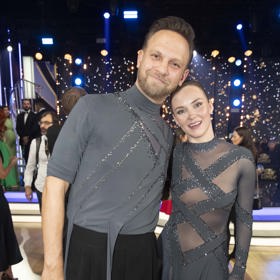 Tomáš Polák s tanenčí partnerkou Adrianou Maškovou. 