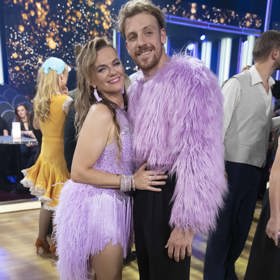 Tři účesy ze StarDance, které stojí za vyzkoušení: Vlny podle Sary Prachař Sandevy, Marty Jandové a Terezy Kostkové