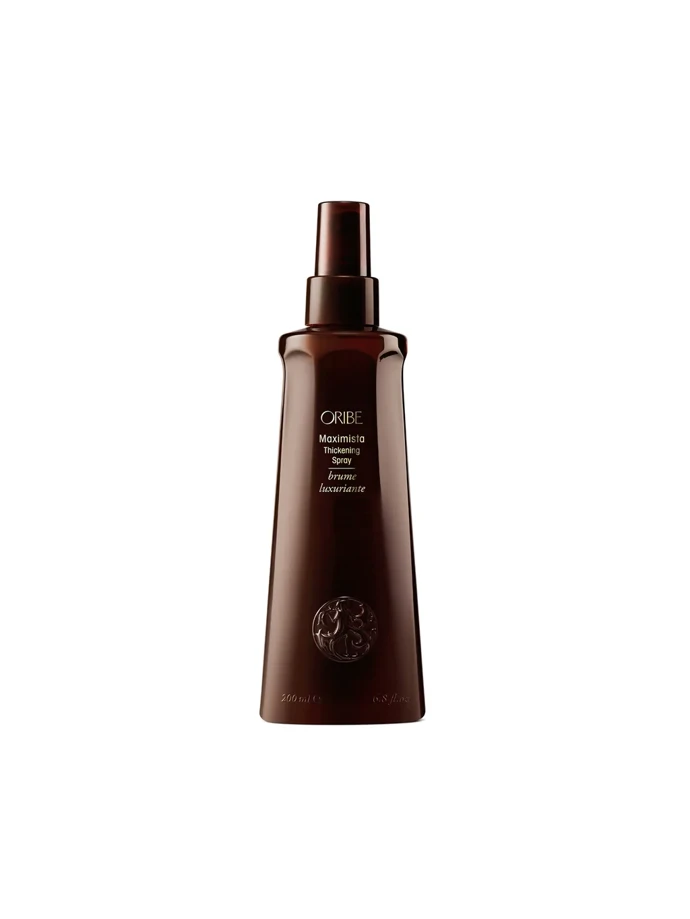 Sprej do vlhkých vlasů pro výrrazný objem Oribe Maximista, 1 140 Kč (200 ml), prodává Salon Online Sprej do vlhkých vlasů pro výrrazný objem Oribe Maximista, 1 140 Kč (200 ml), prodává Salon Online