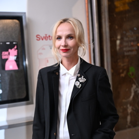 Plodková v elegantním outfitu doslova zářila.