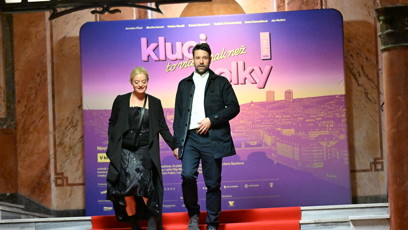 FOTO: Herce Václava Neužila doprovodila na slavnostní událost jeho manželka Lenka Neužil Stárková, se kterou jim to neuvěřitelně slušelo.