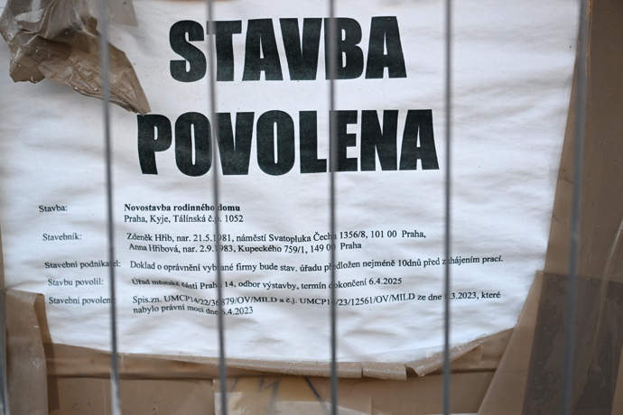 Zdeněk Hřib si pozemek pořídil už v roce 2015 za 4,2 milionu korun, samotnou stavbu pak financoval loni pomocí hypotéky.