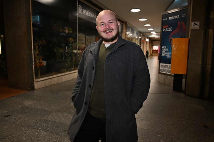Syn slavné zpěvačky Ivety Bartošové vypadal skvěle.