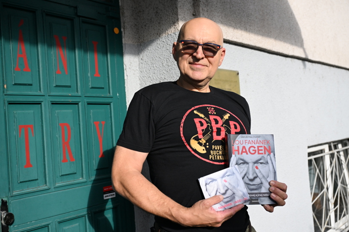 Lou Fanánek Hagen nedávno oslavil 60. let. 