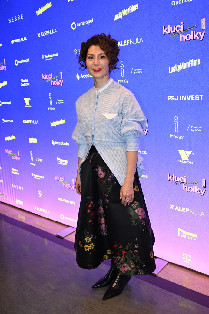 Martha Issová na premiéře filmu Kluci to vidí jinak než holky. 