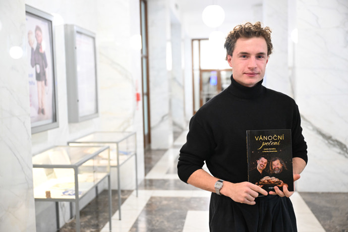 Oskar Hes s kuchařkou. 