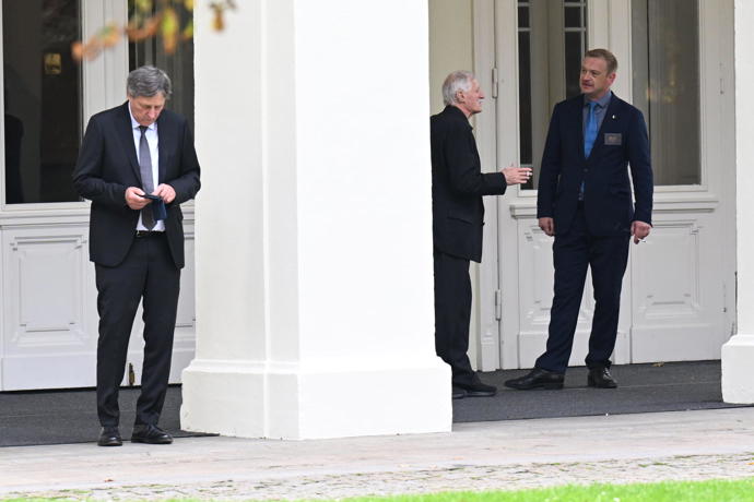 Hosté z karu odcházeli poměrně brzy. 