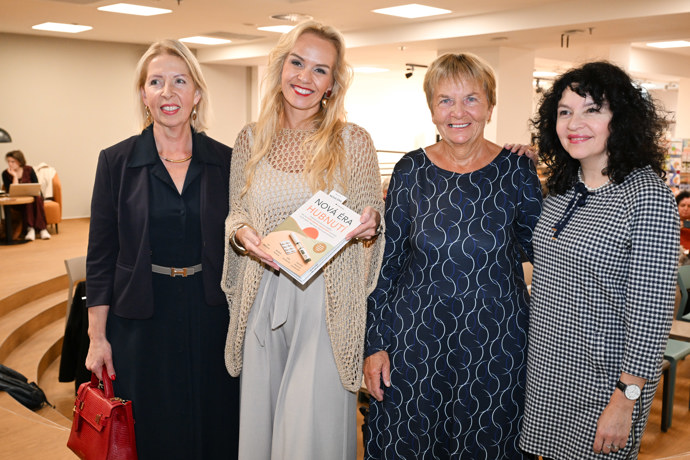 Iva Málková, Václava Kunová, Dita Pichlerová a Karolina Ponocná Kamberská v knize rozebírají moderní léky na obezitu.