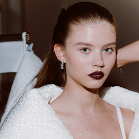 Apart x Zuzana Kubíčková Apart x Zuzana Kubíčková