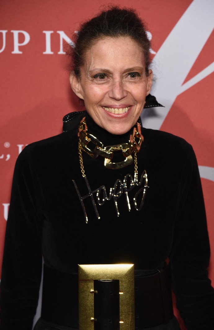 Módní návrhářka Donna Karan stojí za legendární filozofií z 80. let, která tvrdí, že k dokonalému šatníku vám stačí pouhých sedm kousků.