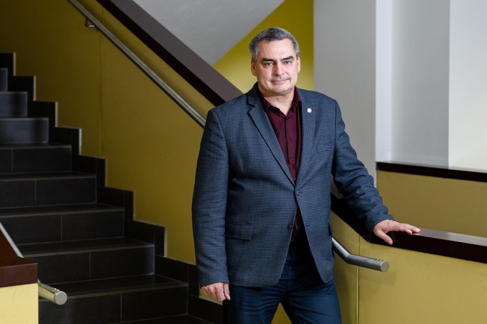 Na rektora UHK Jana Kříže vzpomínají instituce napříč Českem. 