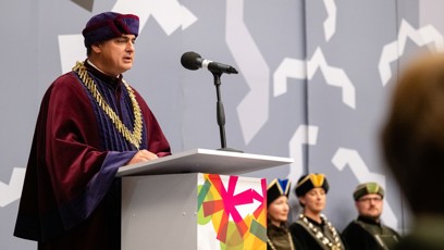 FOTO: Zpráva o skonu rektora UHK Jana Kříže vyvolala zármutek napříč akademickou obcí.