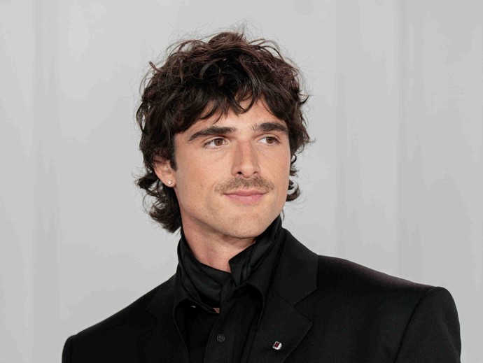 Jacob Elordi láká na dravé charisma i obří popularitu.