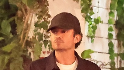 FOTO: Orlando Bloom vyrazil do ulic v nezvyklé společnosti.