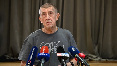 FOTO: Andrej Babiš na tiskovce k debaklu v senátních volbách.