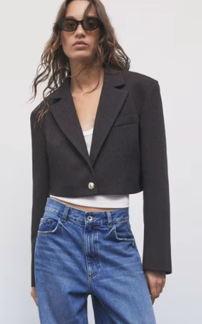 Shrunken Blazer, Patrizia Pepe, 10300 Kč Shrunken Blazer, Patrizia Pepe, 10300 Kč