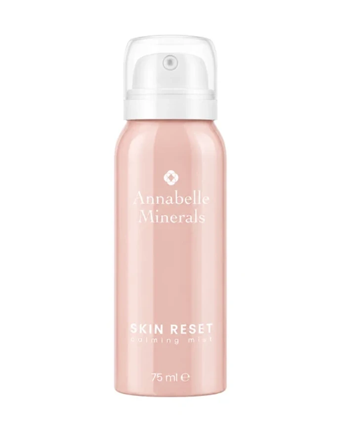 Zklidňující mlha s kyselinou chlornou Annabelle Minerals, 299 Kč (75 ml) Zklidňující mlha s kyselinou chlornou Annabelle Minerals, 299 Kč (75 ml)