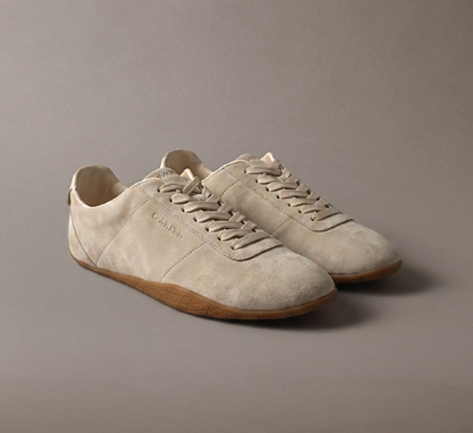 Sneakeriny Calvin Klein, 2990 Kč Sneakeriny Calvin Klein, 2990 Kč
