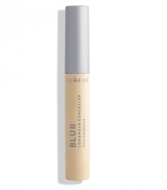 Blur Longwear Concealer je lehký, snadno roztíratelný korektor, který zakrývá nedokonalosti pleti a vytváří jednotný a bezchybný vzhled. Korektor je obohacený o hydratační severský vřes a arktickou pramenitou vodu, 410 Kč