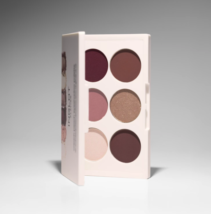 Paletka očních stínů Inglot Creach Peach Eye, 680 Kč, prodává Douglas Paletka očních stínů Inglot Creach Peach Eye, 680 Kč, prodává Douglas