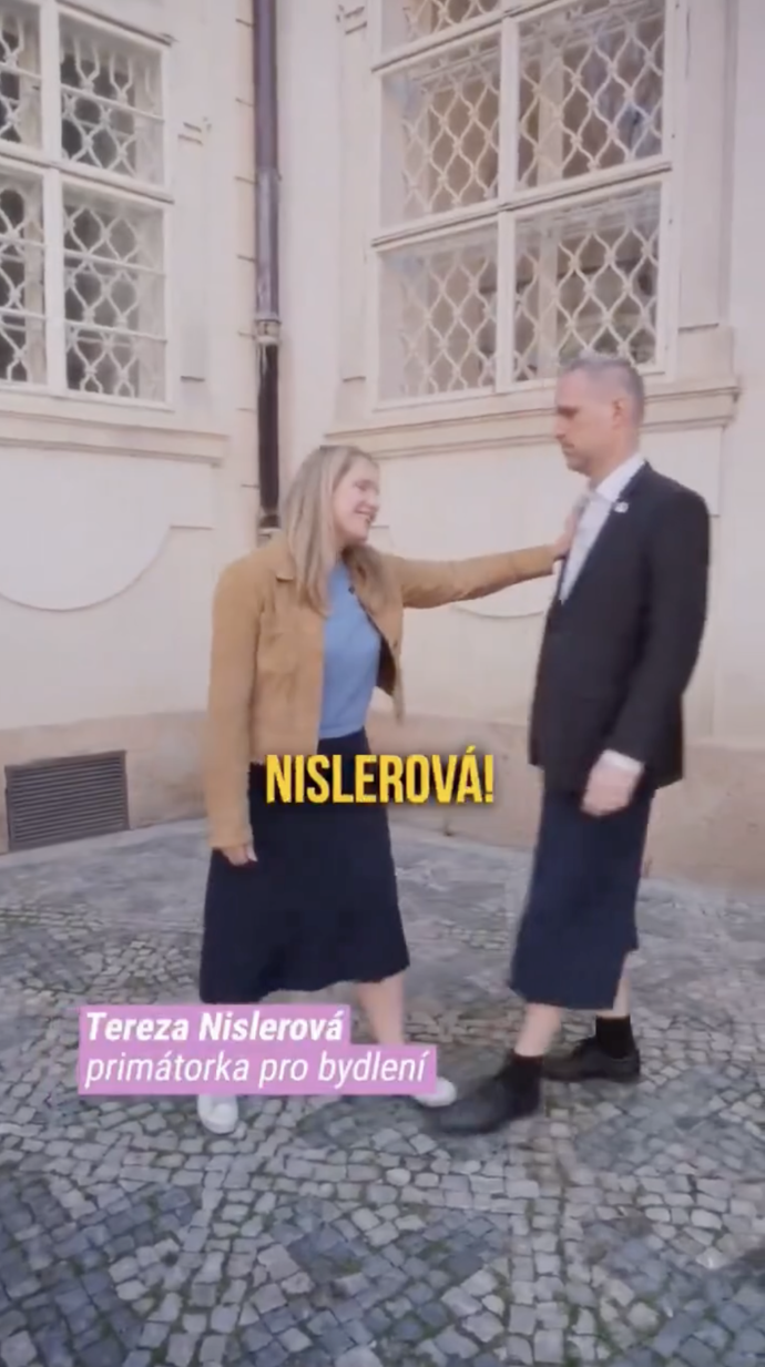 Tereza Nislerová ve videu zdůraznila, že pirátskou kampaň v Praze řídí ona.