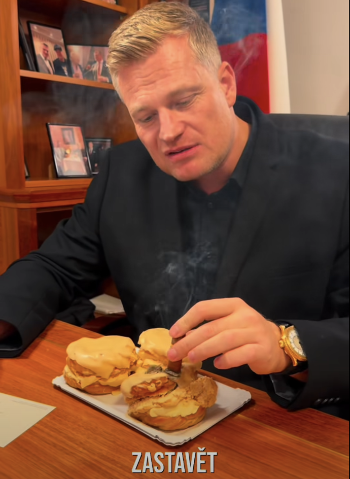 Filip Turek ve videu říká, že se za uplynulý rok toho v jeho životě změnilo hodně. 