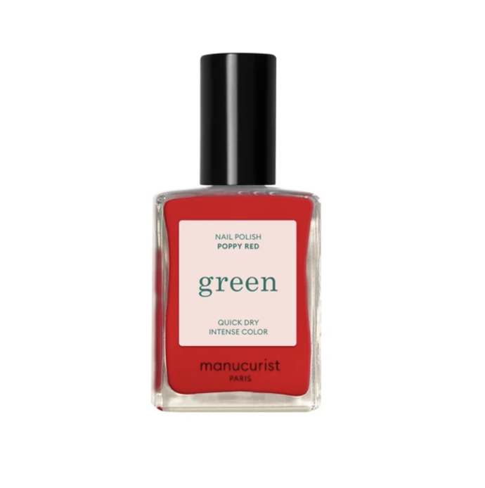 Svěřte lak svému klukovi. Miu Miu hlásí trend messy nails