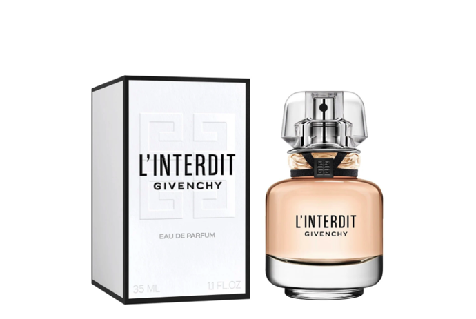 Parfemovaná voda L'Interdit Givenchy, 1 399 Kč (35 ml), prodává Douglas Parfemovaná voda L'Interdit Givenchy, 1 399 Kč (35 ml), prodává Douglas