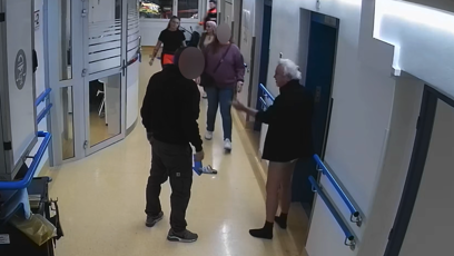 FOTO: Celý incident zachytila bezpečnostní kamera.