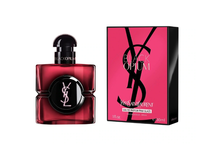 Parfemovaná voda Black Opium Pink Glaze, Yves Saint Laurent, 2 200 Kč (30 ml), prodává Douglas Parfemovaná voda Black Opium Pink Glaze, Yves Saint Laurent, 2 200 Kč (30 ml), prodává Douglas