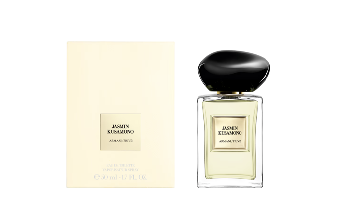 Parfemovaná voda Jasmin Kusamono, Armani Privé, 4 200 Kč (50 ml), prodává Douglas Parfemovaná voda Jasmin Kusamono, Armani Privé, 4 200 Kč (50 ml), prodává Douglas