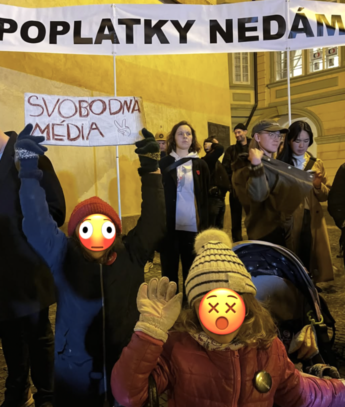 Kristýna Leichtová vyrazila i s dětmi. 