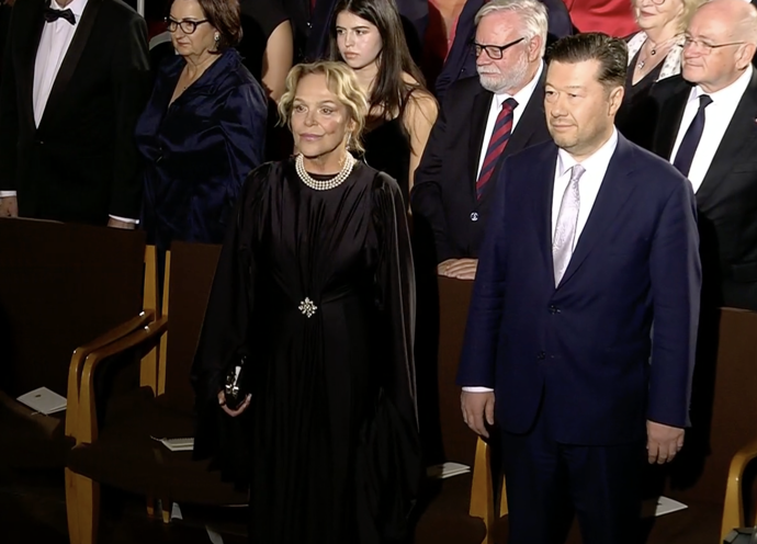 Bývalá první dáma Dagmar Havlová po boku Tomia Okamury.