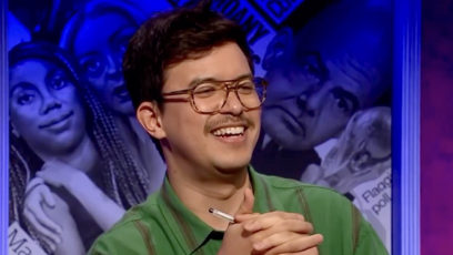 FOTO: Komik Phil Wang se při sledování Babišova vyjádření také výborně bavil.