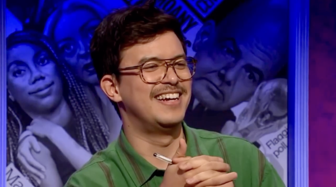 Komik Phil Wang se při sledování Babišova vyjádření také výborně bavil.