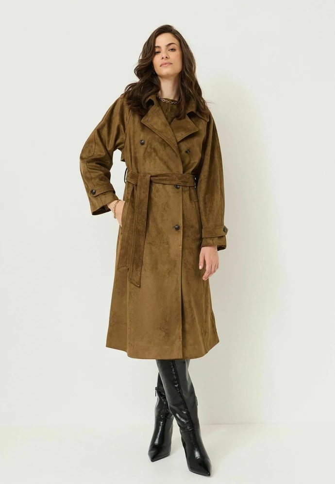 Trenčkot z imitace semišové kůže Tamaris, 3 499 Kč, prodává Zalando Trenčkot z imitace semišové kůže Tamaris, 3 499 Kč, prodává Zalando