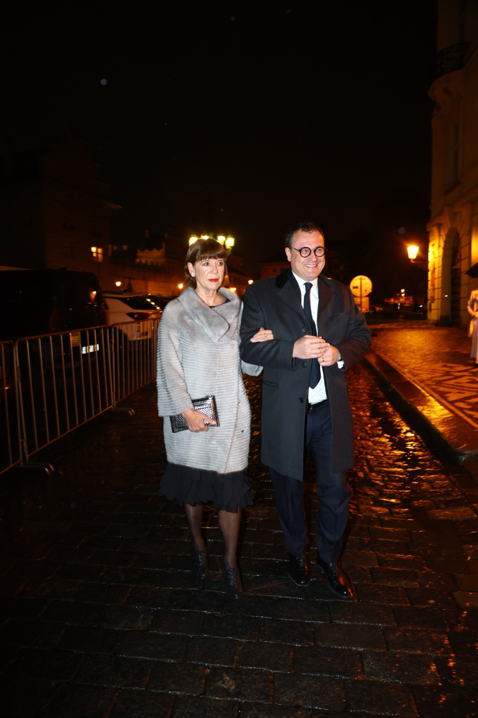Andrea Bartošková míří na Hrad.
