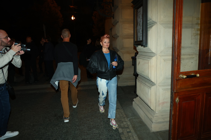 Erika Stárková se ještě nestačila převléci.