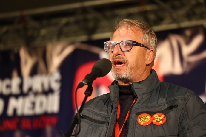 Jan Křemen promluvil k lidem. 